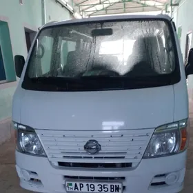 Nissan Urvan 2008