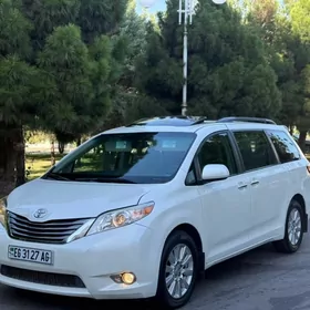 Toyota Sienna 2017