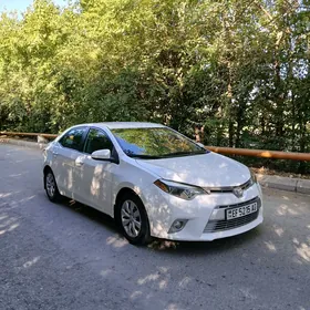 Toyota Corolla 2015