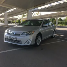 Toyota Camry 2012