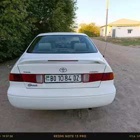 Toyota Camry 1999
