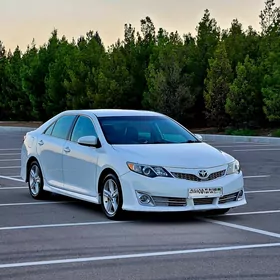 Toyota Camry 2012