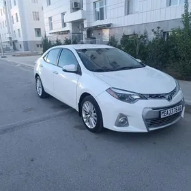 Toyota Corolla 2015
