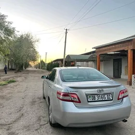 Toyota Camry 2011