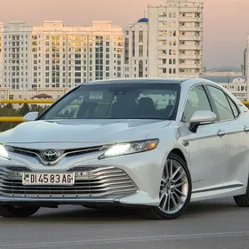 Toyota Camry 2018