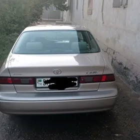 Toyota Camry 1999