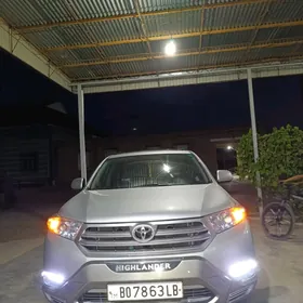 Toyota Highlander 2013