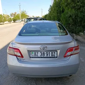 Toyota Camry 2011