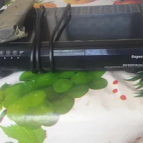 Продаю  тюнер