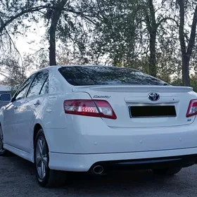 Toyota Camry 2010