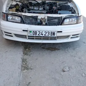 Nissan Maxima 1999