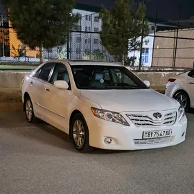Toyota Camry 2011