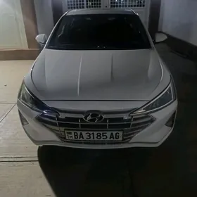 Hyundai Elantra 2020