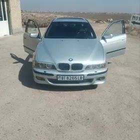 BMW E39 2001