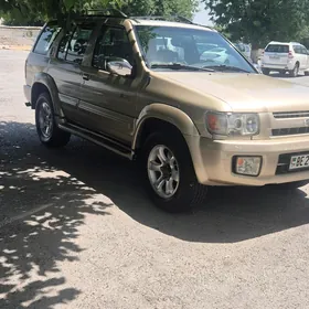 Infiniti QX4 1998