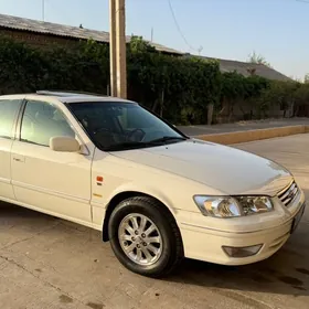 Toyota Camry 2000