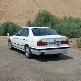 BMW 525 1990