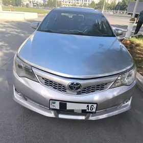 Toyota Camry 2013