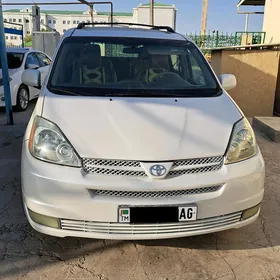 Toyota Sienna 2005