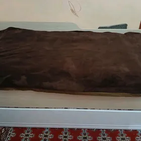 Продам кровать
