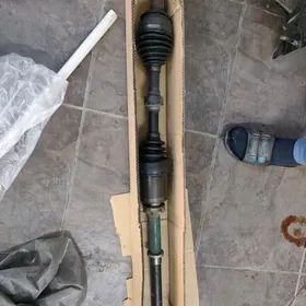 Nissan X-Trail granat