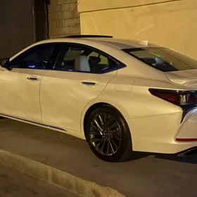 Lexus ES 350 2019