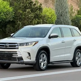 Toyota Highlander 2019