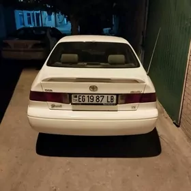 Toyota Camry 2000