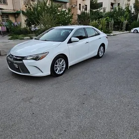 Toyota Camry 2015