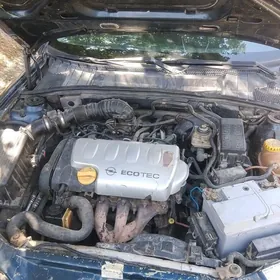 Opel Vectra 2000