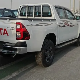 Toyota Hilux 2025