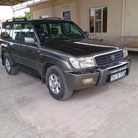 Toyota Land Cruiser 2004
