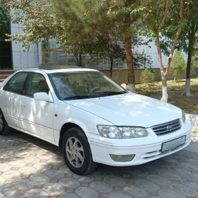 Toyota Camry 1998