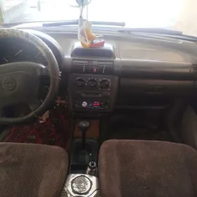 Opel Vita 1996