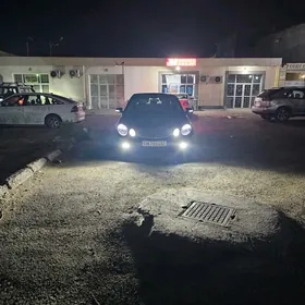 Mercedes-Benz E320 2006
