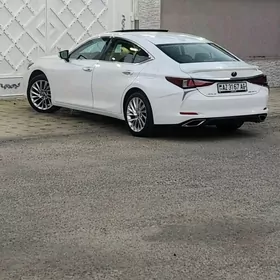 Lexus ES 350 2020