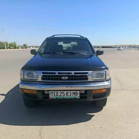 Nissan Pathfinder 1997