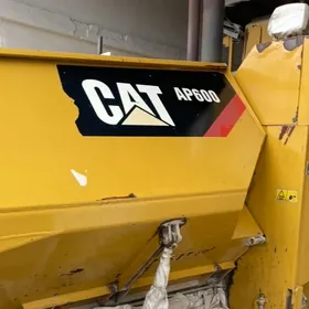 Caterpillar Dozer 2011