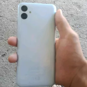 Samsung A04e