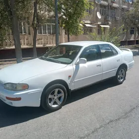 Toyota Camry 1995