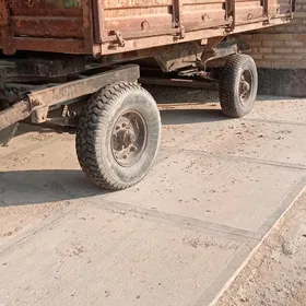 MTZ 82 2000