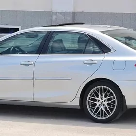 Toyota Camry 2015