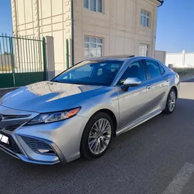 Toyota Camry 2020
