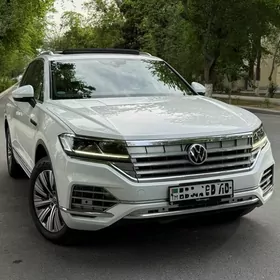 Volkswagen Touareg 2021