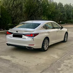 Lexus ES 350 2019