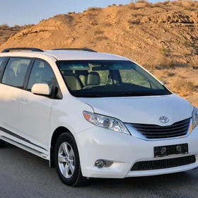 Toyota Sienna 2017