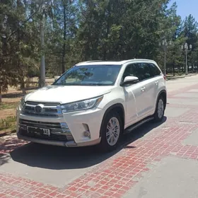 Toyota Highlander 2017