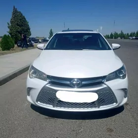Toyota Camry 2017