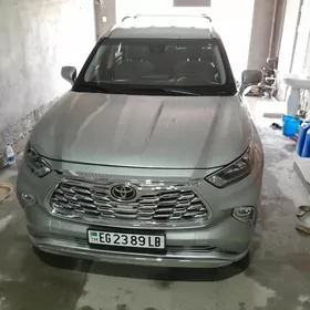 Toyota Highlander 2020