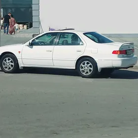 Toyota Camry 2000